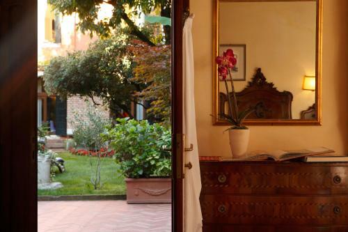Hotel Pensione Accademia - Villa Maravege