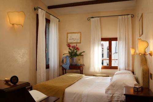Hotel Pensione Accademia - Villa Maravege