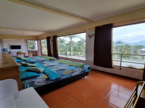 Hotel Hikmat Indah Lembang
