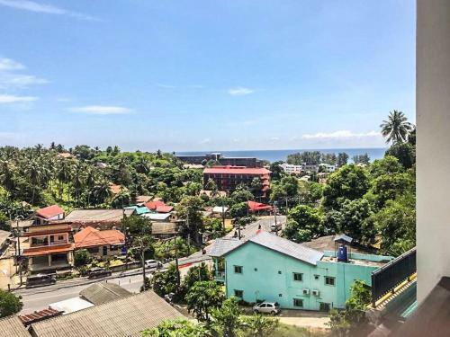 Karon Sea And Sky Apartments