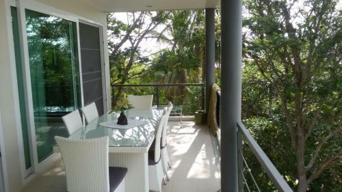 Karon Beach Apartment Sea View