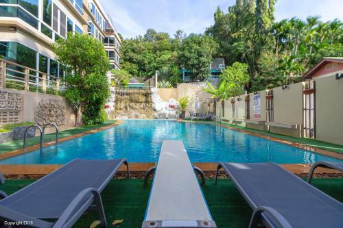 Karon View Elegant Style Apartment