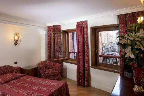 Hotel Suites Torre Dell'orologio
