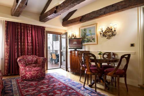 Hotel Suites Torre Dell'orologio