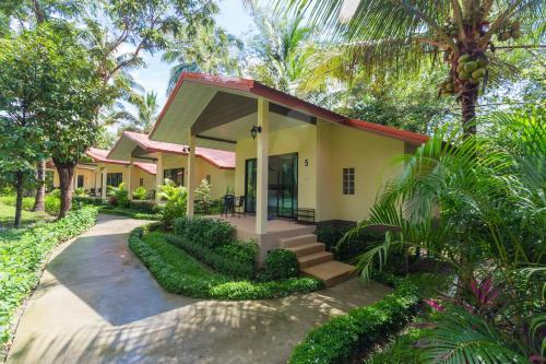 Bed & Breakfast Garden Villa Khaolak