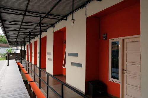 Hotel Oyo 811 Mars Kost Syariah