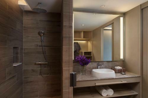 Hotel Avani Plus Khao Lak Resort - Sha Extra Plus