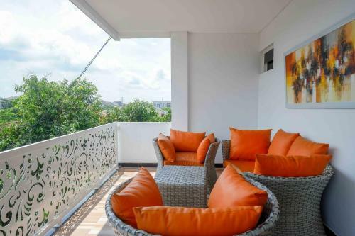 Hotel Reddoorz Plus Near Patung Kuda Undip