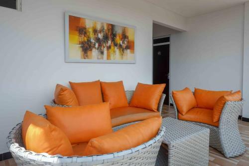 Hotel Reddoorz Plus Near Patung Kuda Undip