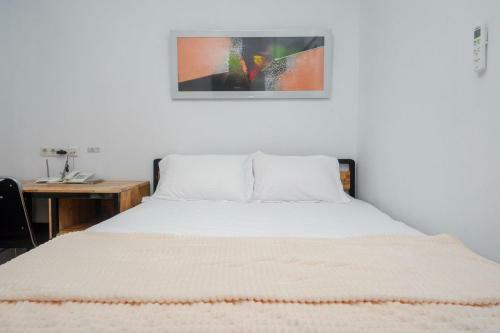 Hotel Reddoorz Plus Near Patung Kuda Undip