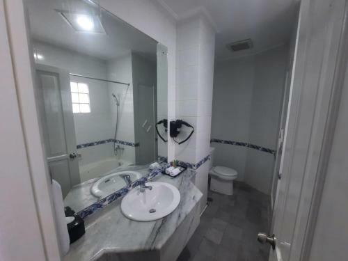 Relat Indah Hotel