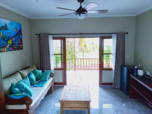 Bed & Breakfast Medewi Beach View Villa