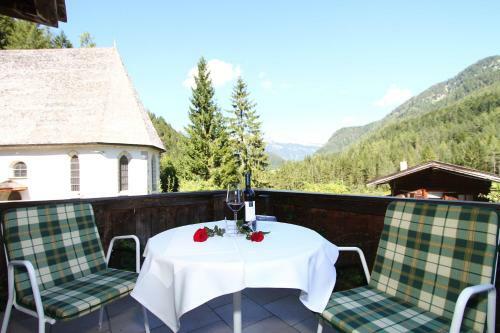 Hostal Gasthof St. Adolari