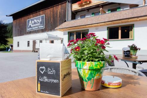 Hostal Gasthof St. Adolari