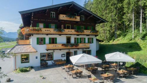 Hostal Gasthof St. Adolari