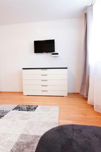 Alive Apartments
