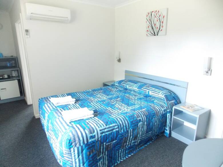 Yass Motel