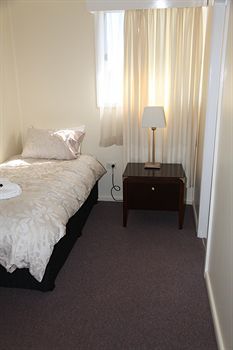 Titania Motel