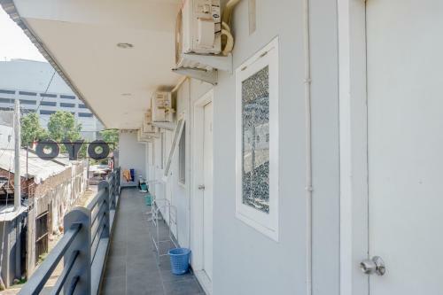 Hotel Vaccinated Staff - Oyo 1176 J3 Residence Syariah