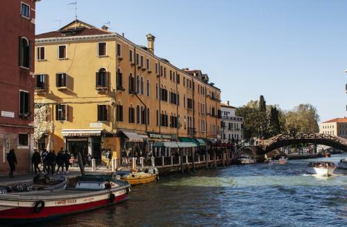 Bed & Breakfast Alloggio Ai Tre Ponti Venezia
