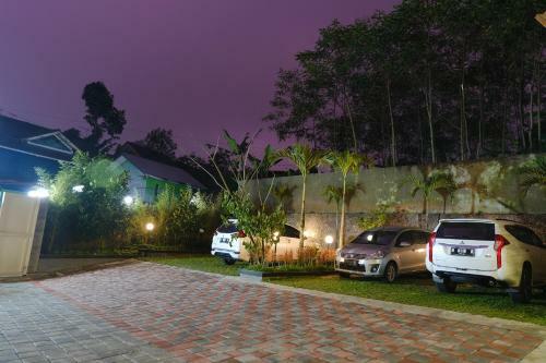 Hotel Wisma Lovebird