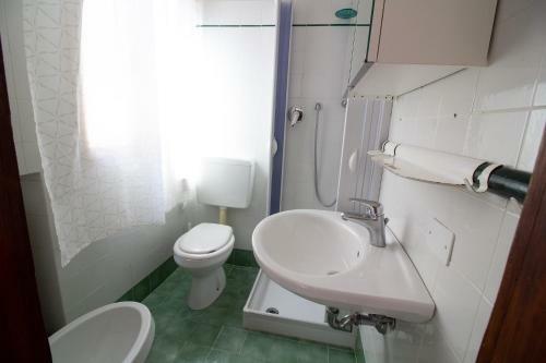Hostal Veneziacentopercento Rooms