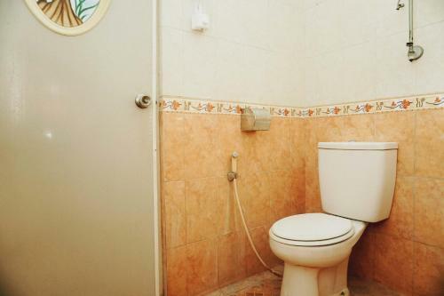 Hotel Koolkost Near University Of Surabaya