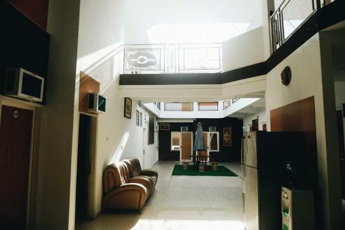 Hotel Koolkost Near University Of Surabaya