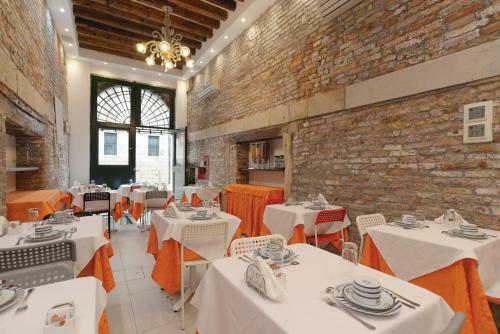 Hotel Al Mascaron Ridente