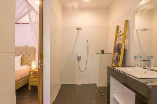 Villa Hidden Pearl, With Private Cook And Pool