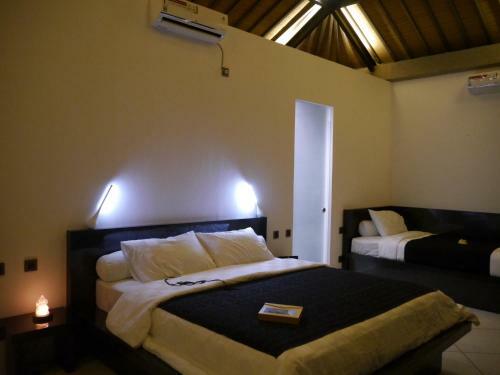 Rock N' Roll Villa