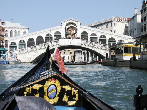 Youatmolino Canal View Apartment