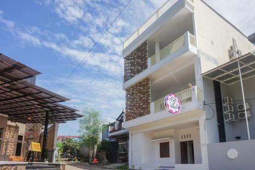 Hotel Reddoorz Plus @ Karangploso