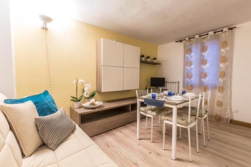 Susy Biennale Apartment - Canal View And Garden