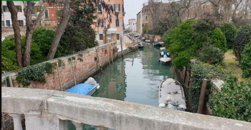 Susy Biennale Apartment - Canal View And Garden
