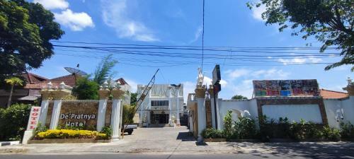 Votel Hotel De'pratnya Kediri