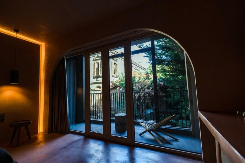 Life Gallery Hotel