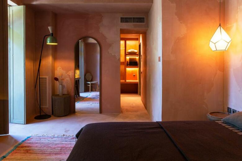 Life Gallery Hotel