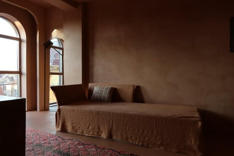 Life Gallery Hotel