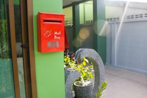 Hotel N&n House Laem Hin