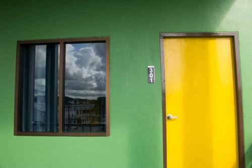 Hotel N&n House Laem Hin