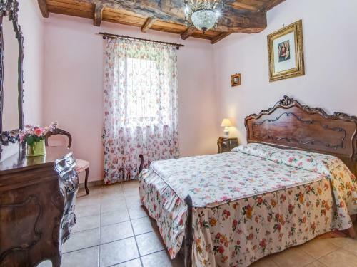 Scenic Holiday Home In Massa Martana With Private Pool