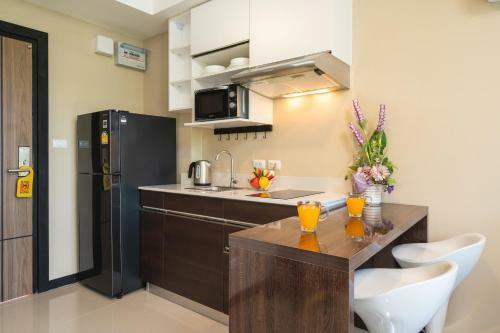 Spacious Apartment In Mai Khao With Pool Access