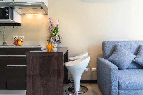 Spacious Apartment In Mai Khao With Pool Access