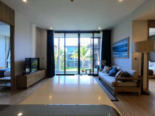 Apartamento Baan Mai Khao Condo