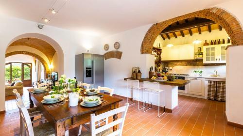 Villa Podere Fornacchia 20