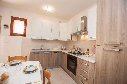 Apartments In Rosolina Mare 25088