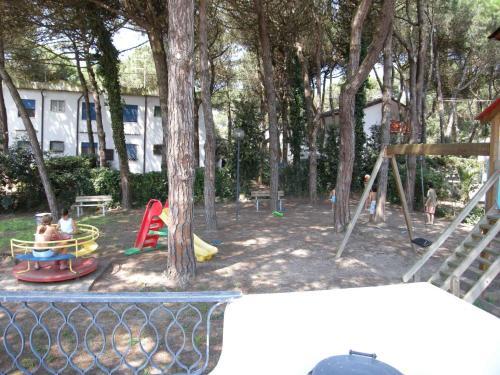 Apartments In Rosolina Mare 24945