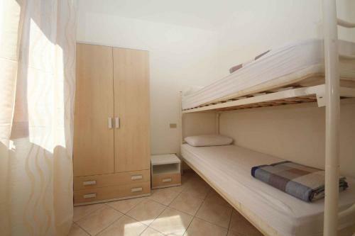 Apartments In Rosolina Mare 33316