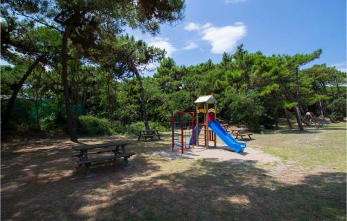 Nice Apartment In Rosolina Mare With 1 Bedrooms
